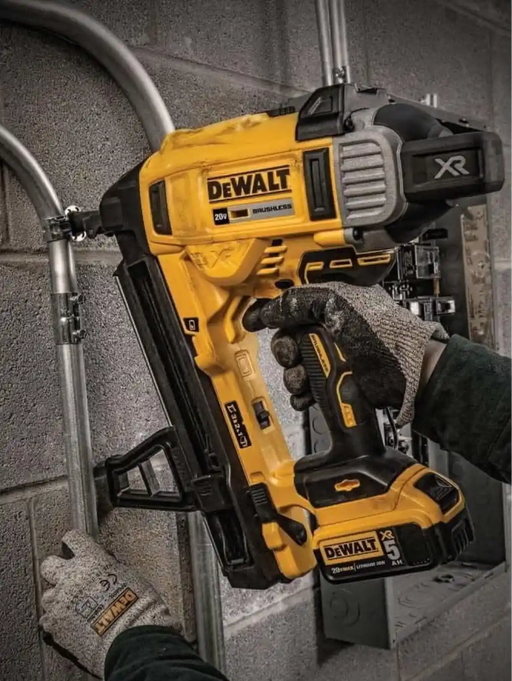 DEWALT Magazine Cordless Concrete Nailer