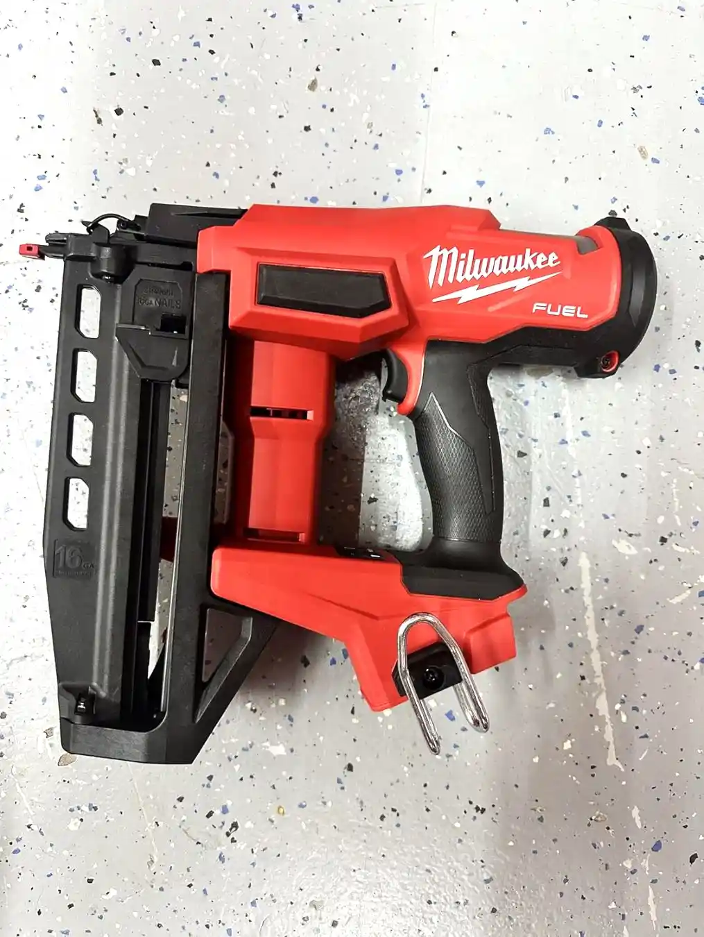 Milwaukee M18 FUEL 18-Volt Gen 2 Straight Finish Nailer