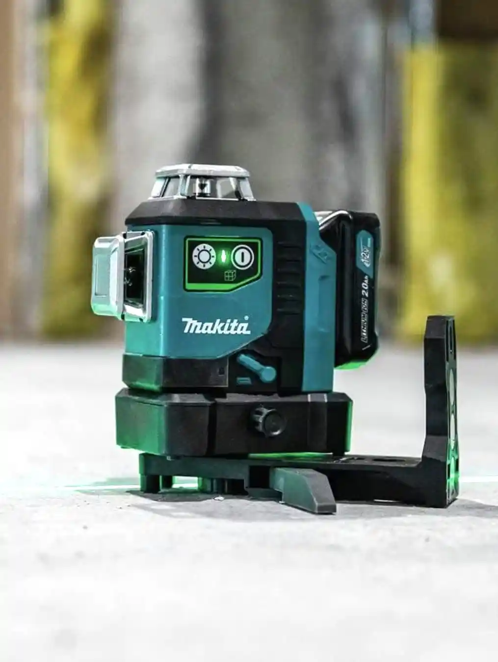 Makita Self-Leveling 360° 3-Plane Green Laser Kit