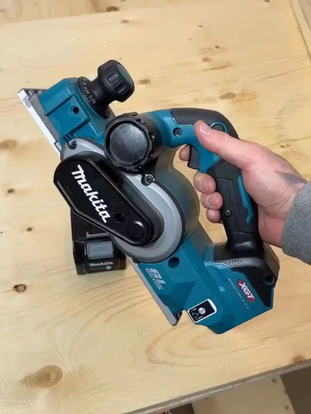 Makita Compact One-Handed Recipro Saw