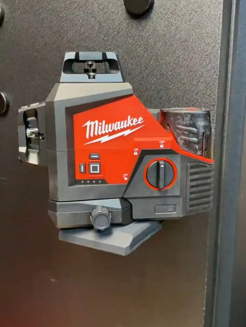 Milwaukee M12 3-Plane Cross Line Laser